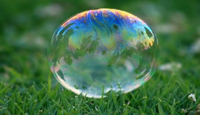 Is Bitcoin a bubble or ponzi?