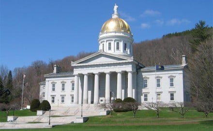 Vermont passes legislation to recognize documentation notarized by blockchain